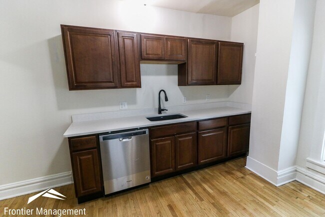 Building Photo - 1000 Leavenworth St