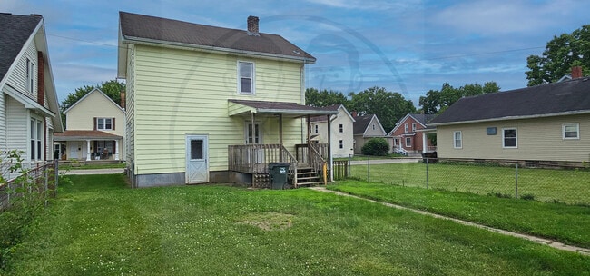 Back of house - 859 S Main St