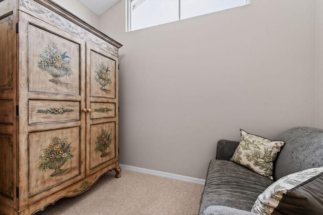 Building Photo - 2074 Mainsail Cir