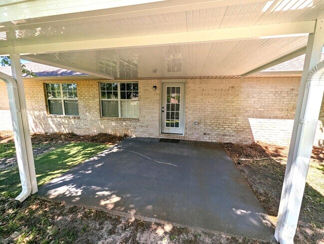 Building Photo - 1822 Brooke Beach Dr