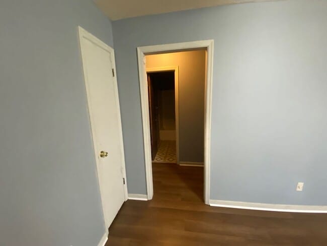 Building Photo - 123 Cavin Court Unit D