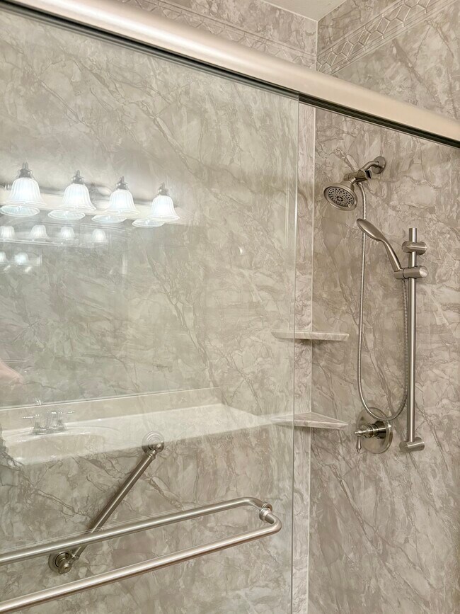 Building Photo - 2500 Crossings Blvd