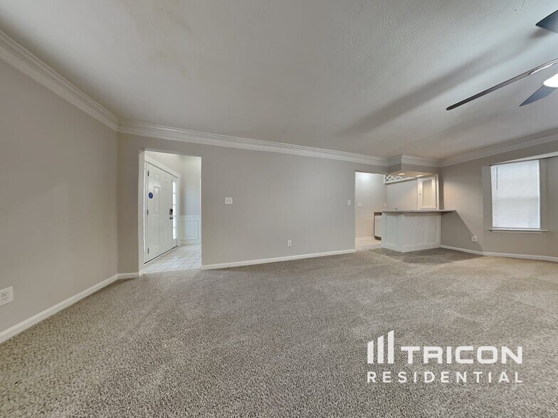 Building Photo - 5625 Longbow Dr