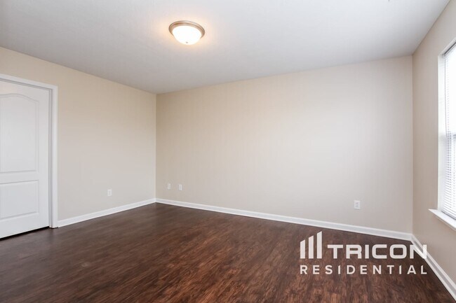 Building Photo - 6536 Emerald Ridge Ct