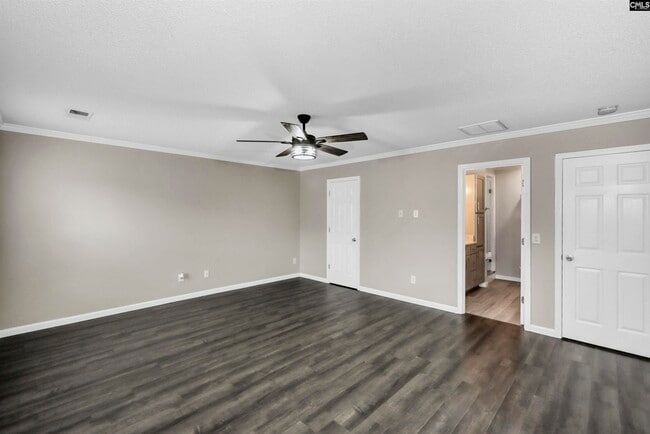 Building Photo - 331 Bracken Dr