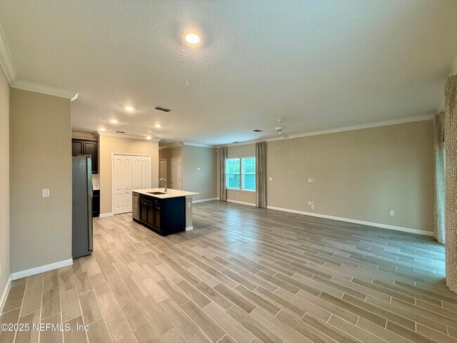 Building Photo - 27 Appleton Ct