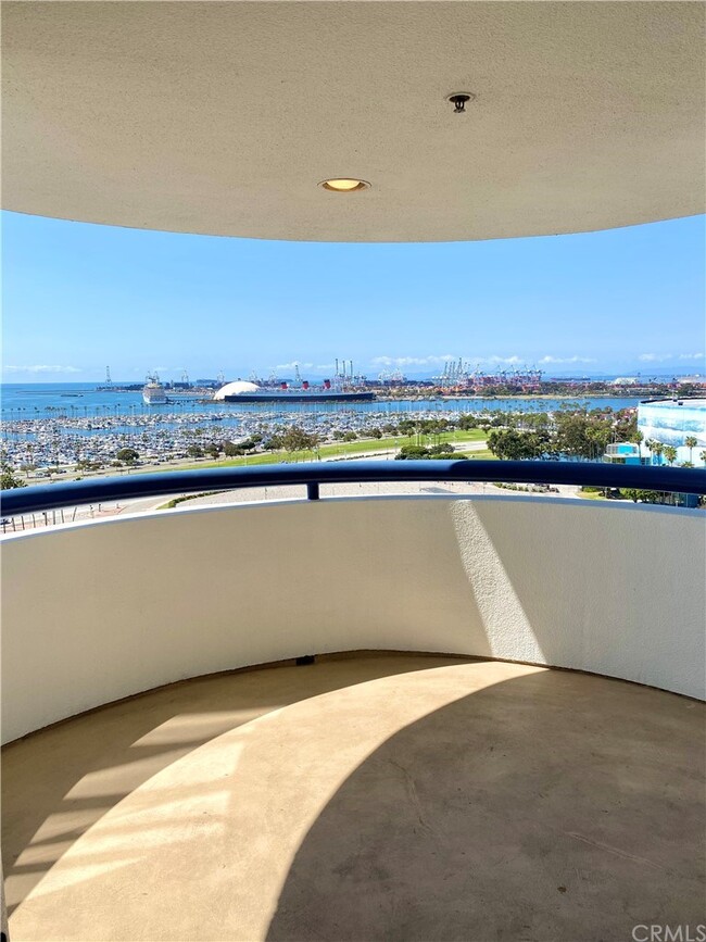 Building Photo - 525 E Seaside Way
