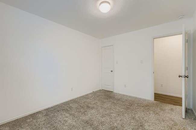 Building Photo - 128 Concho Brook Bnd