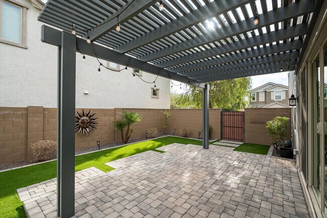 Building Photo - 25822 N 20th Ln