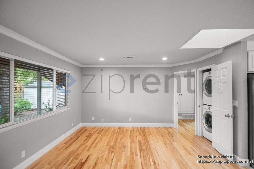 Building Photo - 134 Kittoe Dr