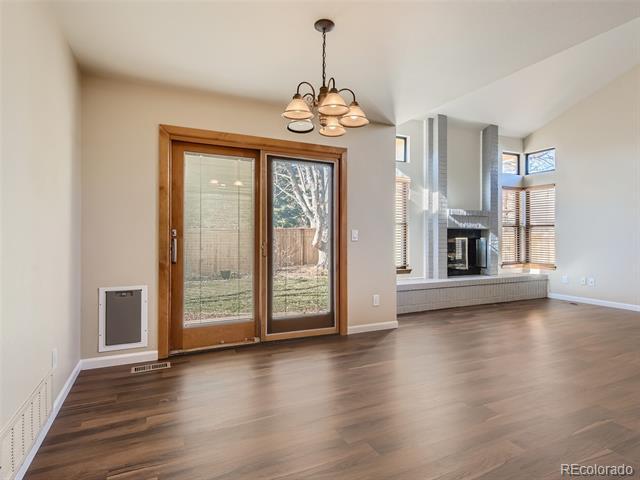 Building Photo - 1383 Briar Cir