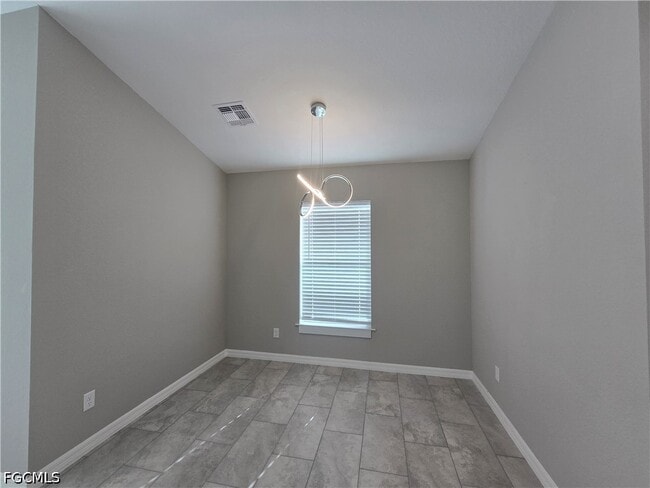 Building Photo - 4309 NE 20th Ct
