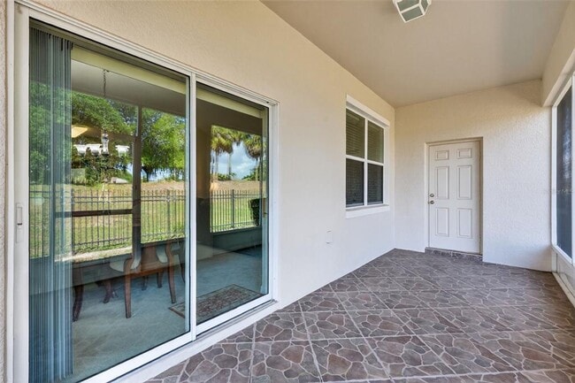 Building Photo - 1323 Priory Cir