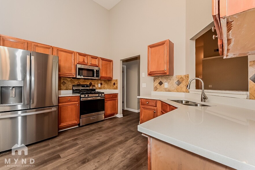 Building Photo - 3063 Dogwood Ave