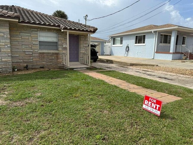 Building Photo - 140 Frazar Rd