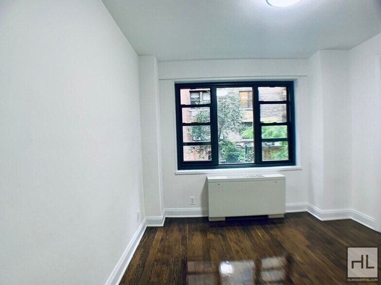 Building Photo - EAST 56 STREET