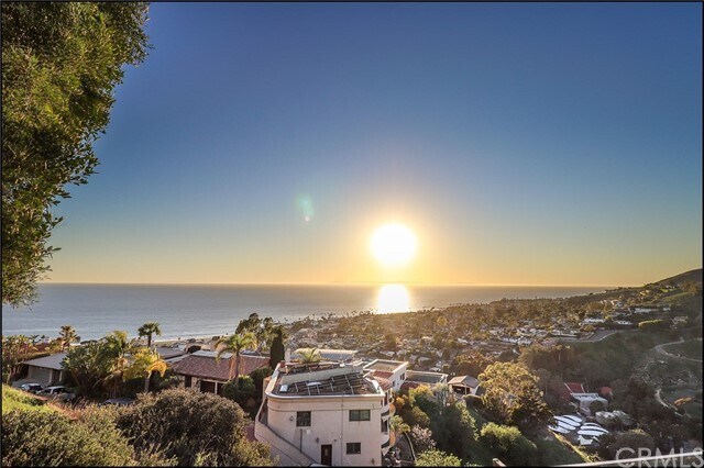 Building Photo - 1330 Coronado Dr