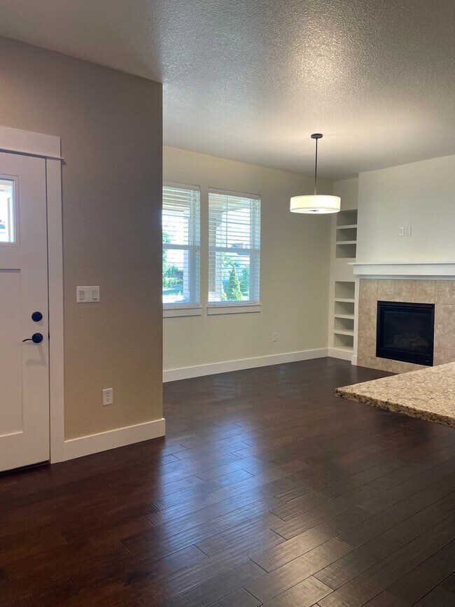 Building Photo - 2159 Scarecrow Rd
