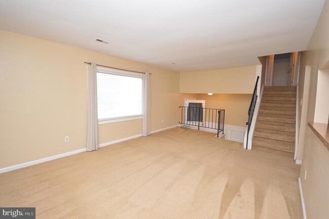 Primary Photo - 7017 Lombard Ln