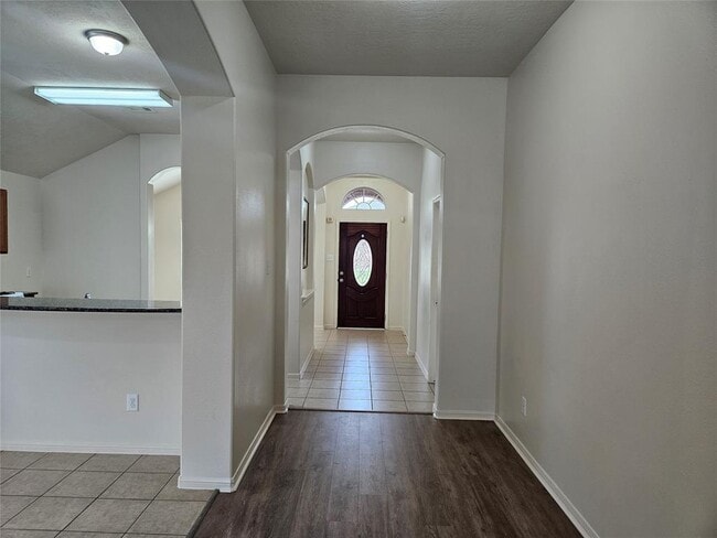 Building Photo - 9610 Sunflower Bluff Ln