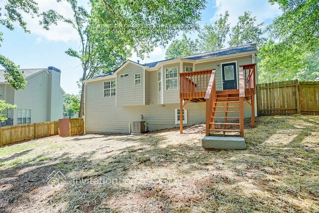 Building Photo - 6358 Hillview Ln