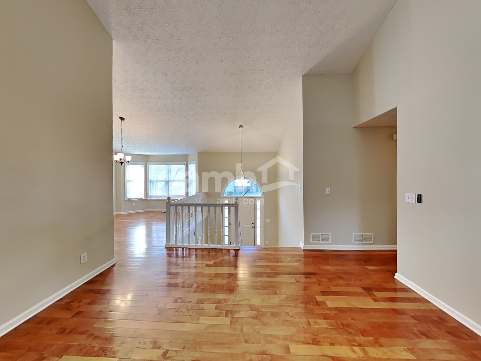 Building Photo - 508 Silver Maple Ln