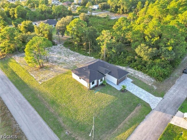 Building Photo - 1601 Clark Ave