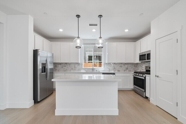 Building Photo - 465 Prosecco Wy