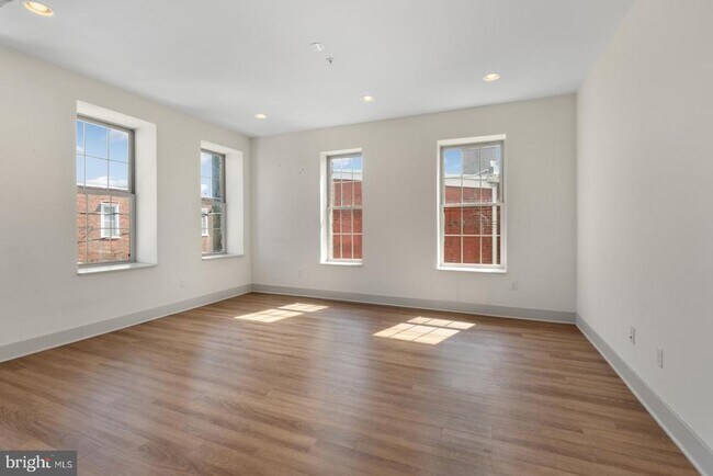Building Photo - 1618 Mifflin St