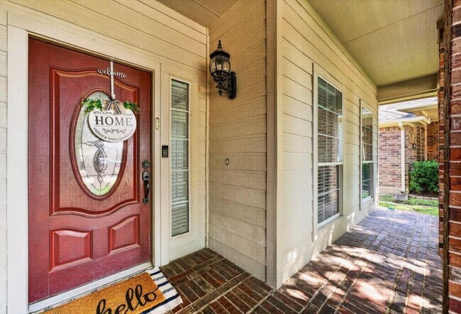 Building Photo - 15226 Olmstead Park Dr