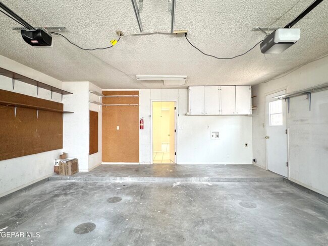 Building Photo - 1817 Hugh Royer Pl