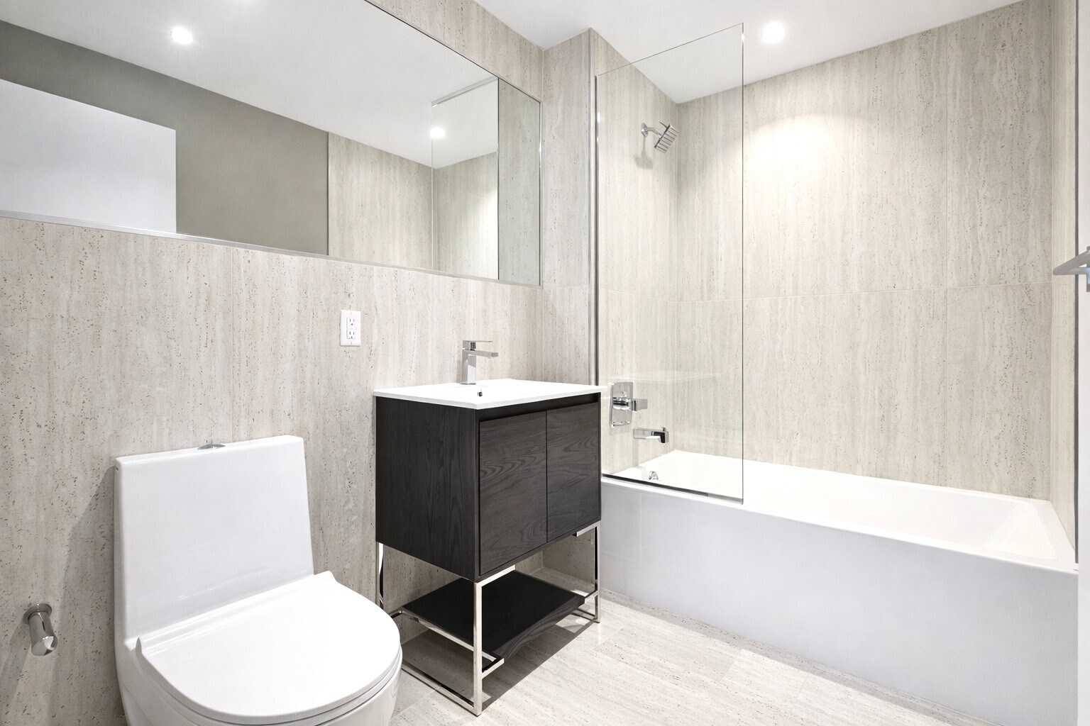 Building Photo - 91 Bruckner Blvd