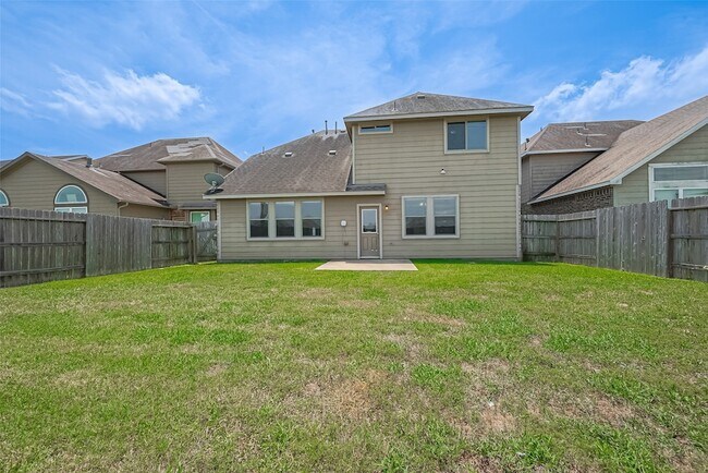 Building Photo - 20718 Bandrock Terrace