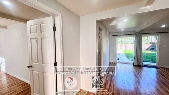 Building Photo - 3 bedroom home in El Sabrante with EV charger, 2 parking spots, 1 car garage, ac/heat!