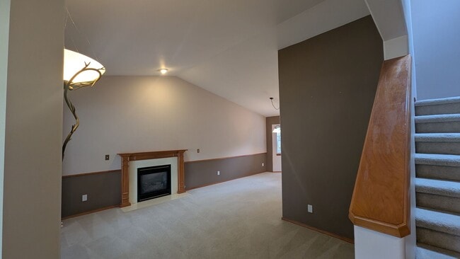 Building Photo - 17180 Sawyer St SE