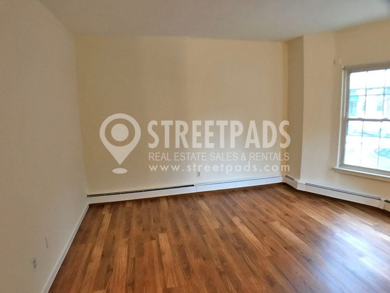 living room - 78 S Huntington Ave