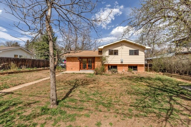 Building Photo - 650 Hartford Dr
