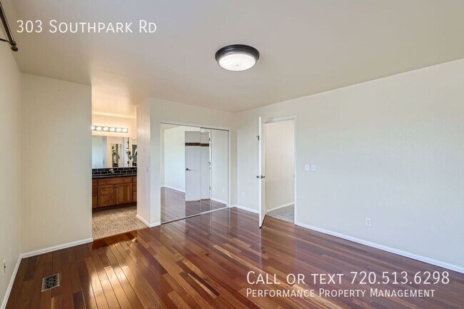 Building Photo - 303 Southpark Rd