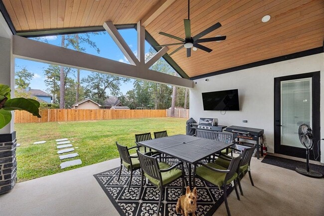 Building Photo - 32810 Oak Creek Dr