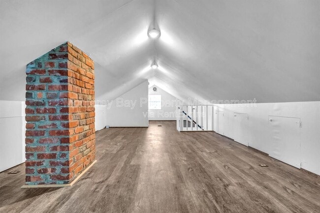 Building Photo - 84 Vía Del Pinar