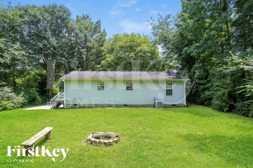 Building Photo - 252 Pine Valley Dr