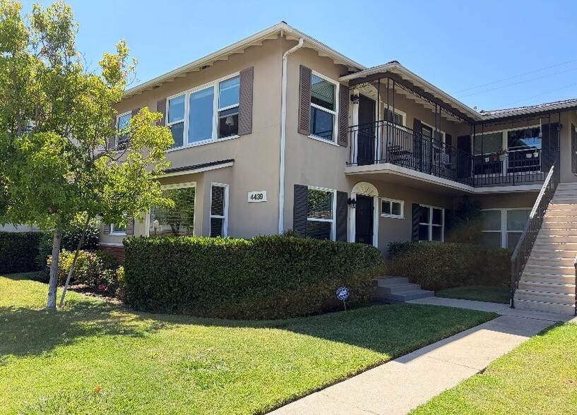 Building Photo - 4439 Lakeside Dr