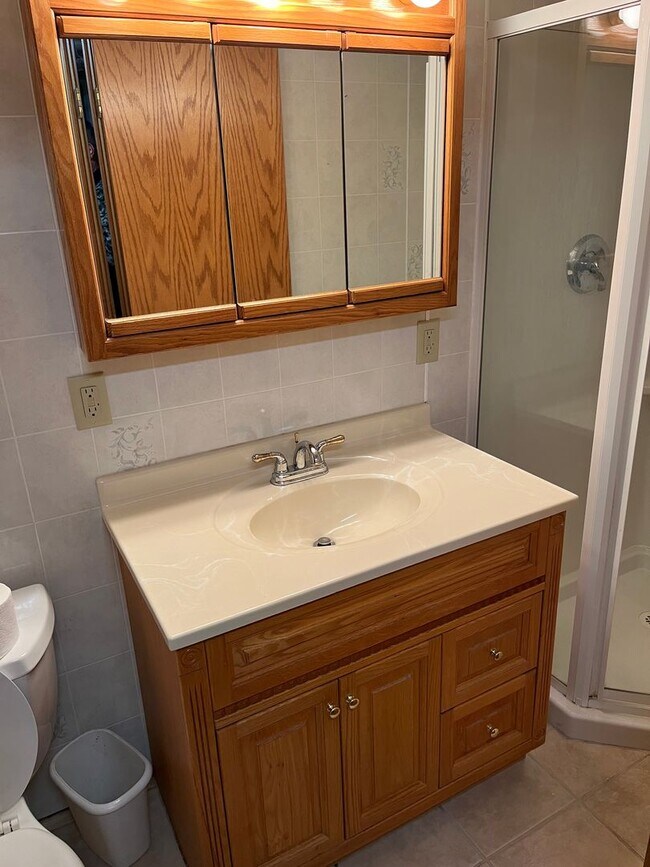 Building Photo - 2 bed 2 bath home in Hastings