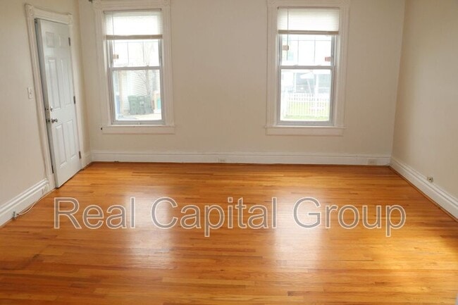 Building Photo - 171 Lancaster St