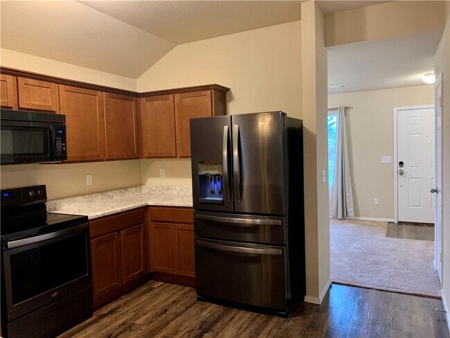 Building Photo - 7851 Bridgegate Ave