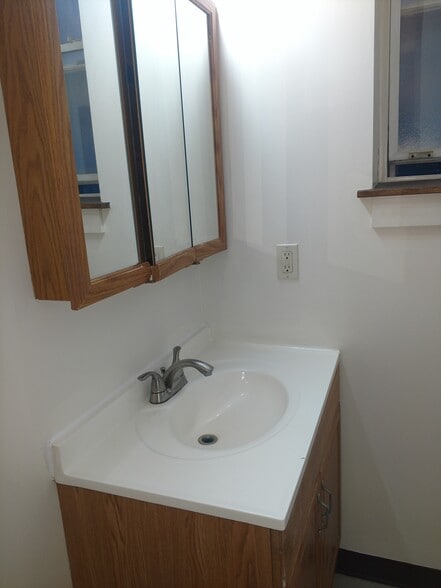 Building Photo - 337 McKee Pl