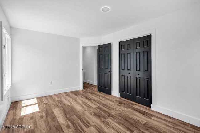 Building Photo - 24 Woodlark Rd