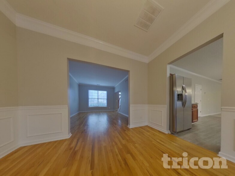 Building Photo - 1121 Corkscrew Way