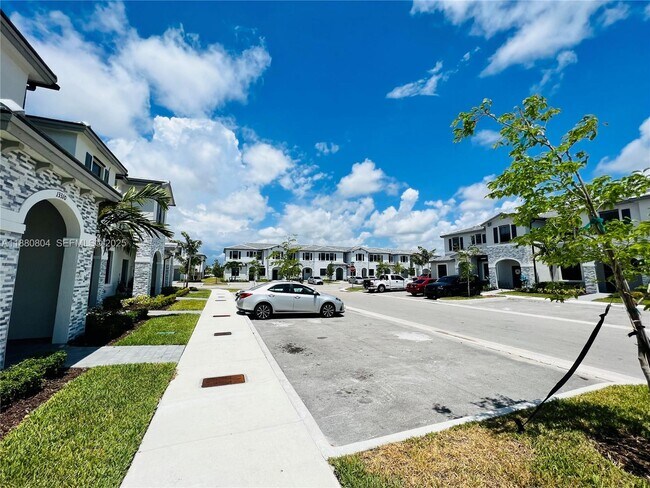 Building Photo - 13308 SW 286th Terrace