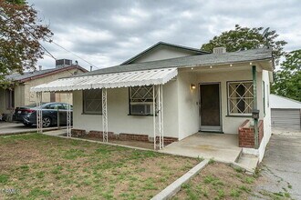 Building Photo - Single Family Home For rent